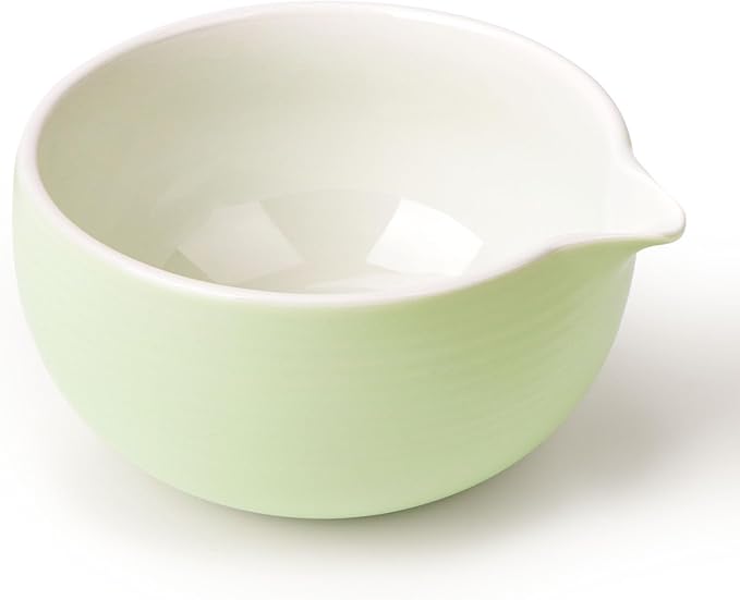 Matcha Bowl with Spout, Ceramic Matcha Tea Bowl (Chawan), Traditional Matcha Mixing Bowl for Whiskin