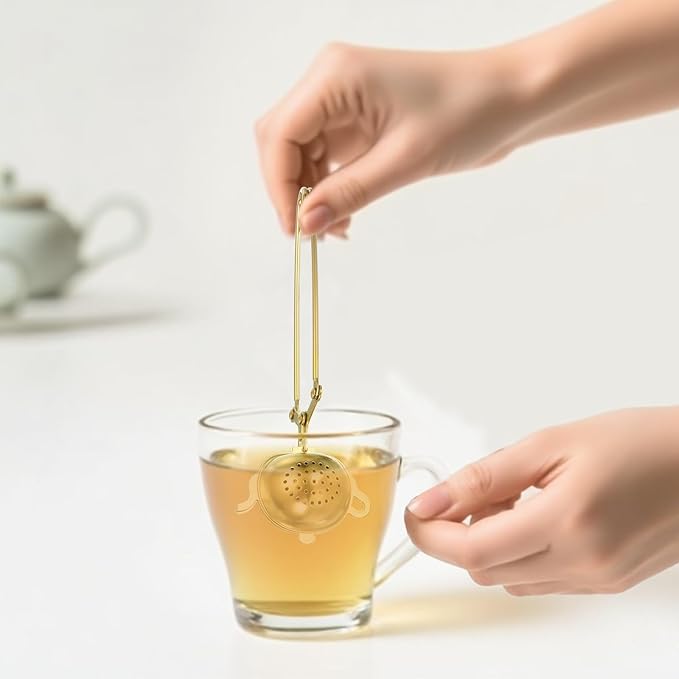 uxcell 2 Pcs Tea Infuser, Stainless Steel Loose Leaf Tea Infuser Filter for Cup and Teapot, Long Handle Tea Steeper Strainers for Tearoom Office Home, Pineapple shaped, Gold