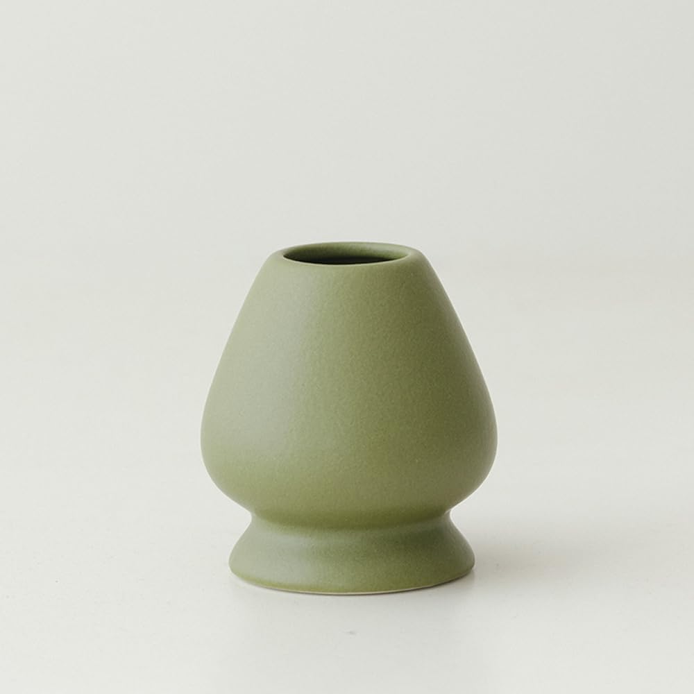 WENSHUO Matcha Whisk Set, Ceramic Matcha Bowl with Spout, Green,5-Pc | Matcha kit includes 14 oz bowl, 100-prong bamboo whisk, holder, and scoop.Low walls and wide bowl make whisking easy