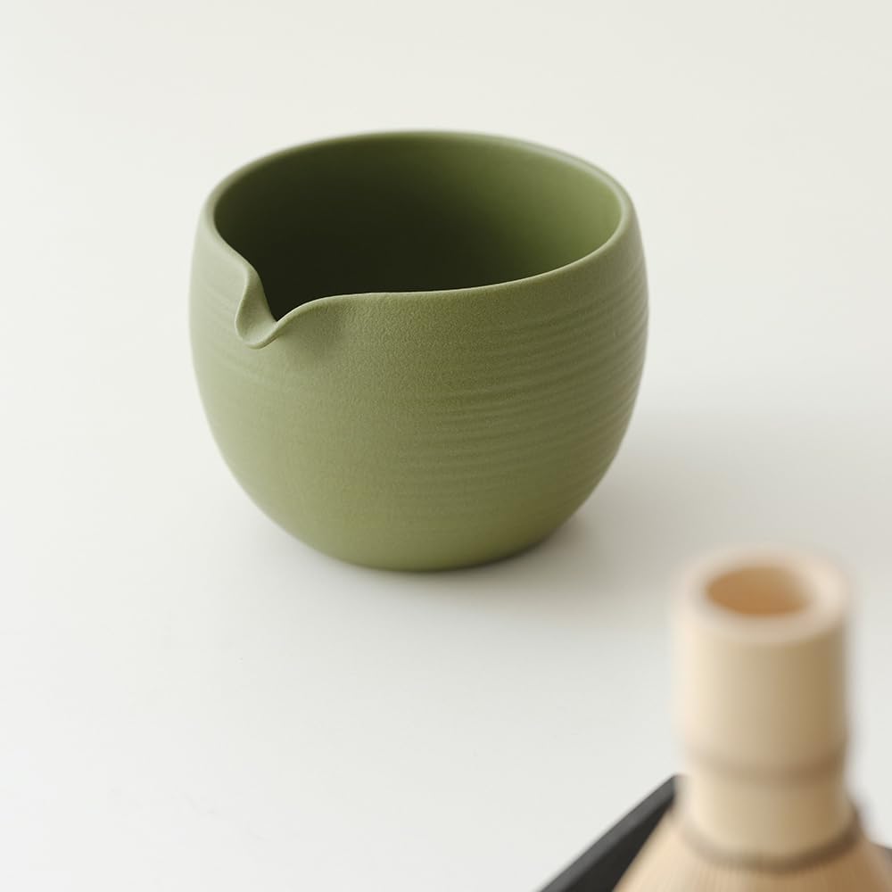 WENSHUO Matcha Whisk Set, Ceramic Matcha Bowl with Spout, Green,5-Pc | Matcha kit includes 20 oz bowl, 100-prong bamboo whisk, holder, and scoop. High walls and curved spout help prevent spills.