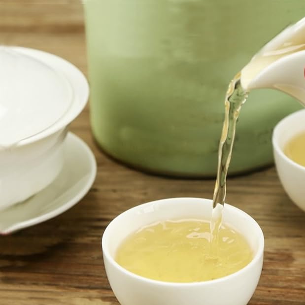 HOYNISE - Jasmine Green Tea Loose Leaf - Zero Bitterness - Naturally Fragrant & Smooth - No Artificial Flavorings & Additives - Enjoy Hot or Iced, 100g/3.5oz