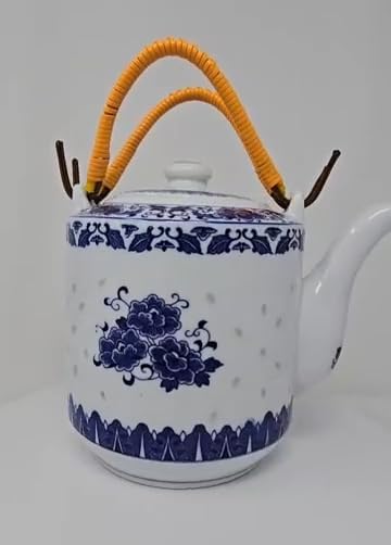 64 oz Blue and White Porcelain Teapot, 6-Cup Tea Pot
