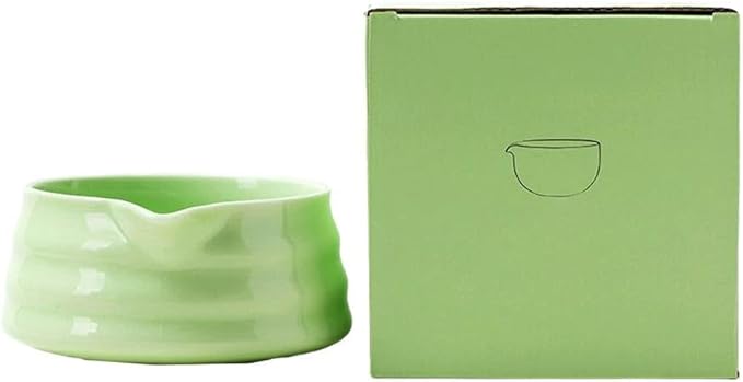 Handcrafted Japanese Matcha Bowl with Spout - Earthenware Chawan for Tea Lovers, 13x13x5cm, White
