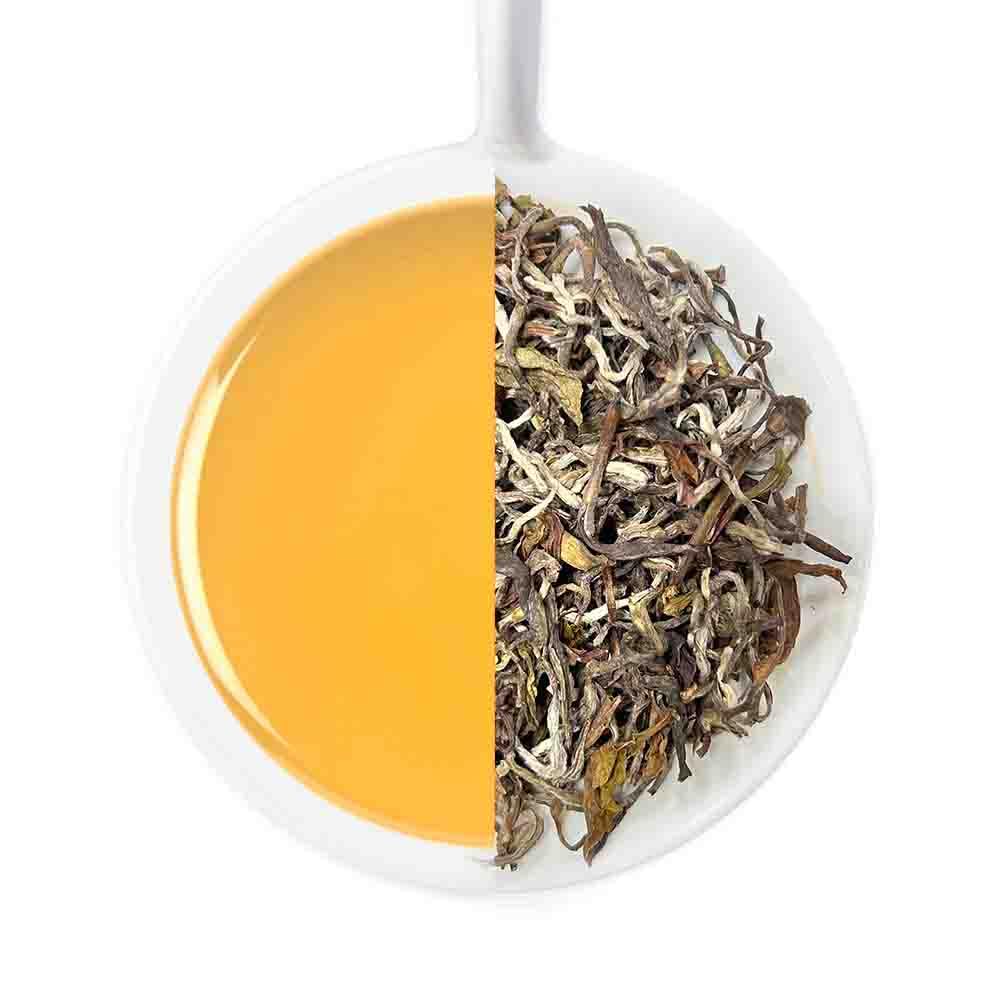 VAHDAM 2026 Castleton Moonlight Darjeeling Second Flush Black Tea DJ 373, Premium Loose Leaf FTGFOP1 Summer Flush Tea, Fresh Sweet Nutty Notes, Medium Caffeine, Vacuum Packed, 25 Cups