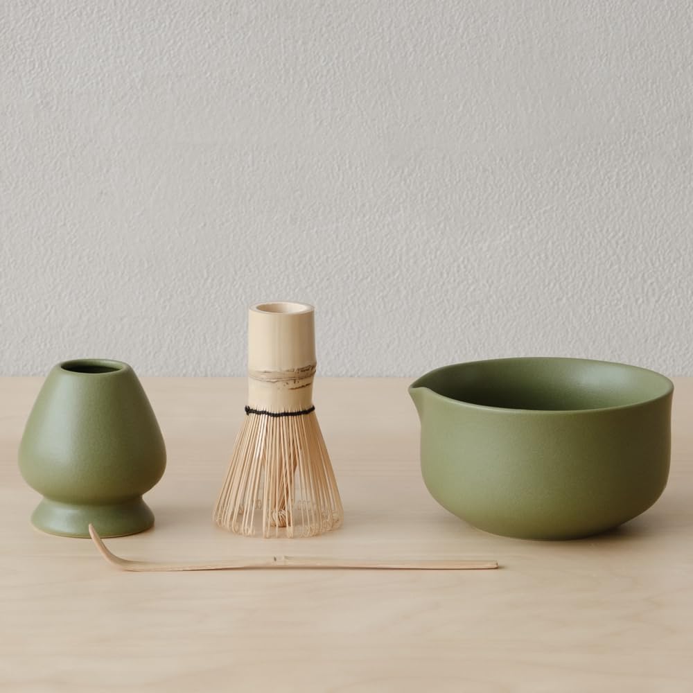 WENSHUO Matcha Whisk Set, Ceramic Matcha Bowl with Spout, Green,5-Pc | Matcha kit includes 14 oz bowl, 100-prong bamboo whisk, holder, and scoop.Low walls and wide bowl make whisking easy