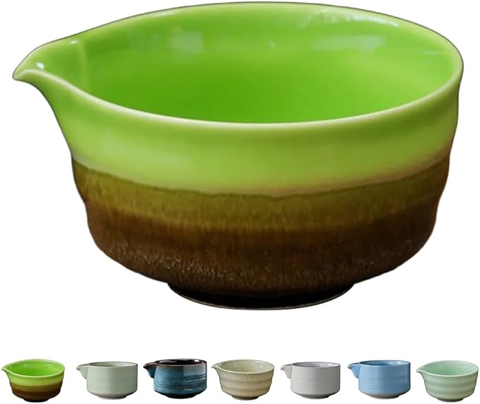 Matcha Bowl 500 ml for Traditional Japanese Chawan, with Pouring Spout, Shiny Glaze, Handmade Ceramic Tea Ceremony Bowl for Matcha Latte