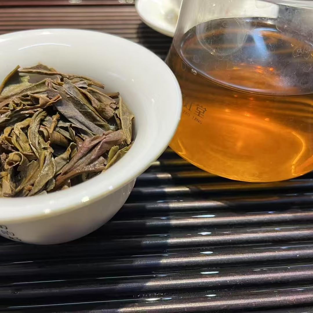 2000 Banzhang Wild Ancient-Tree Da Bai Cai Raw Pu-erh, 357g