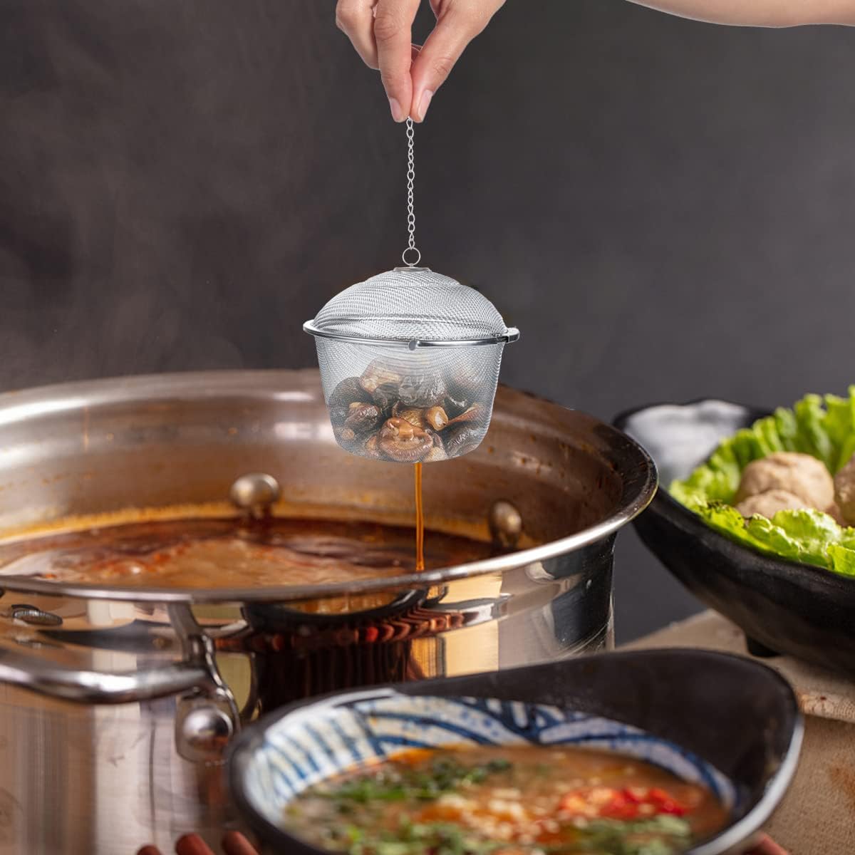 NAWTOR Extra Large Stainless Steel Twist Lock Mesh Tea Ball Tea Strainer Filter Spice Infuser 11cm/4.3 inch