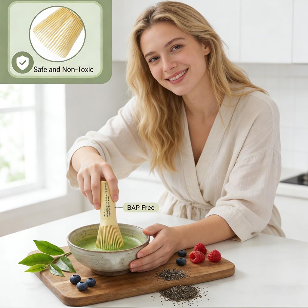 Mini Resin Matcha Whisk Traditional Japanese Long Handle Chasen Matcha Tea Whisk Gifts for Tea Lovers Reusable Plastic Matcha Whisk for Authentic Tea Preparation (Beige)