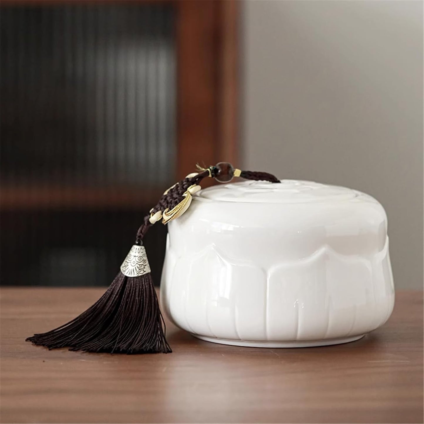 White Porcelain Ceramic Tea Canister, Sealed Jar for Loose Tea-style1