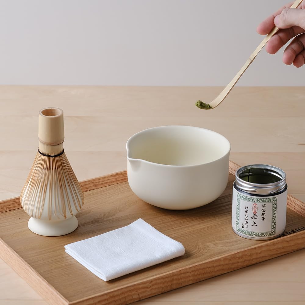 WENSHUO Matcha Whisk Set, Ceramic Matcha Bowl with Spout, Crème,5-Pc | Matcha kit includes 14 oz bowl, 100-prong bamboo whisk, holder, and scoop.Low walls and wide bowl make whisking easy