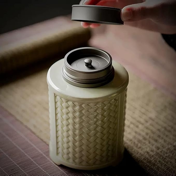 ELEFOCUS Storage Jars Ceramic Loose Tea Tin Storage Caddy Canister Container Tins Jar with Airtight Double Lids, 550ML Buffets
