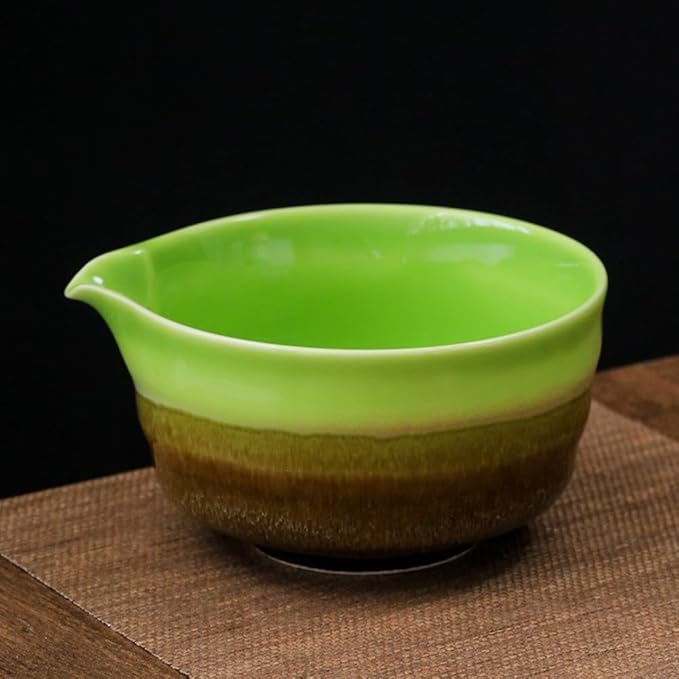 Matcha Bowl 500 ml for Traditional Japanese Chawan, with Pouring Spout, Shiny Glaze, Handmade Ceramic Tea Ceremony Bowl for Matcha Latte