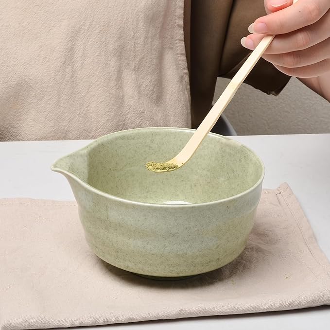 Authentic Japanese Matcha Ceremony Set - 17oz Traditional Chawan Bowl with Bamboo Whisk (Chasen), Scoop & Stand - Complete Starter Kit for Beginners