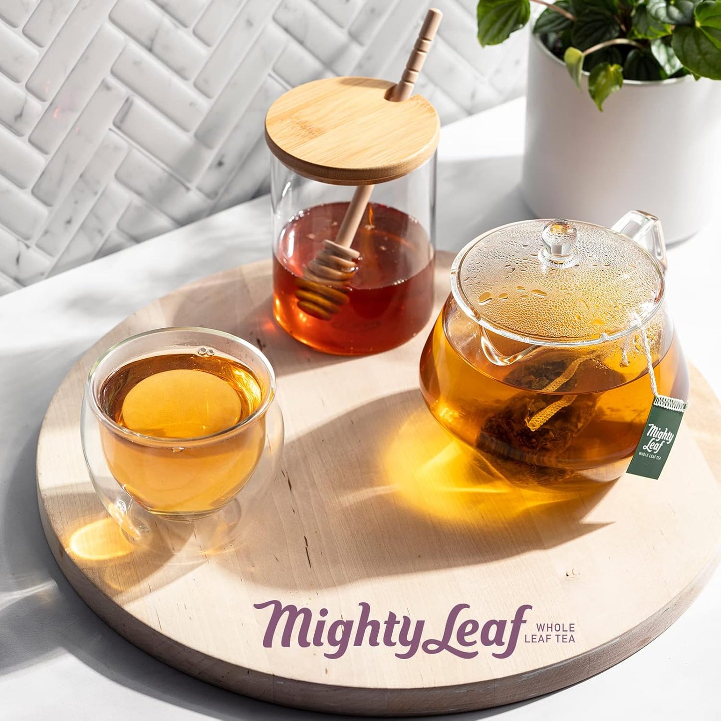 Mighty Leaf Organic Earl Grey Tea – 100 Count Whole Leaf Tea Pouches – Black Tea with Bergamot – Premium Caffeinated Tea Bags – USDA Organic Certified