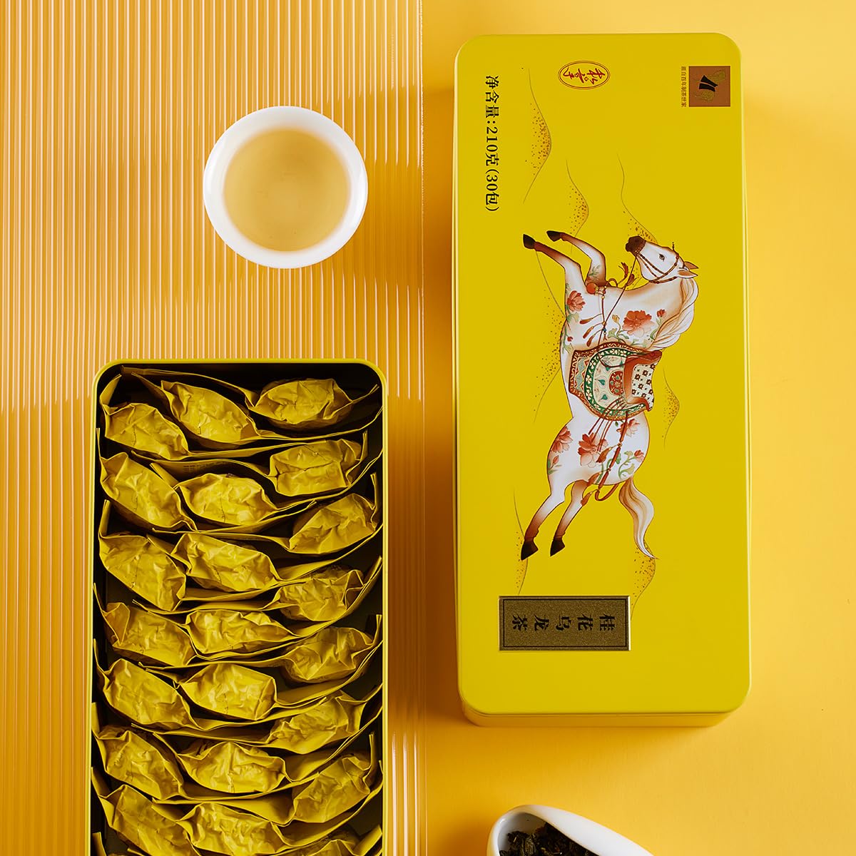 BAMATEA Osmanthus Oolong Tea Tieguanyin Loose Leaf, 210g (7.41oz), 30 Packs
