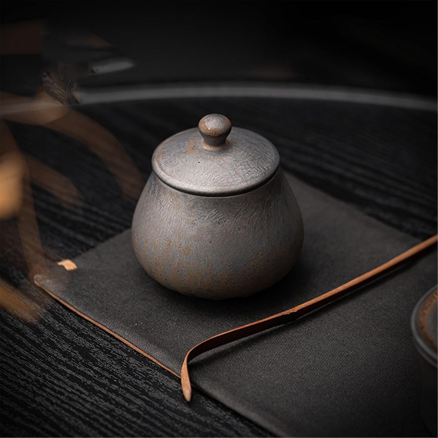 Large Ceramic Tea Canister Sealed for Pu'er & Loose Tea with Gift Box-style1