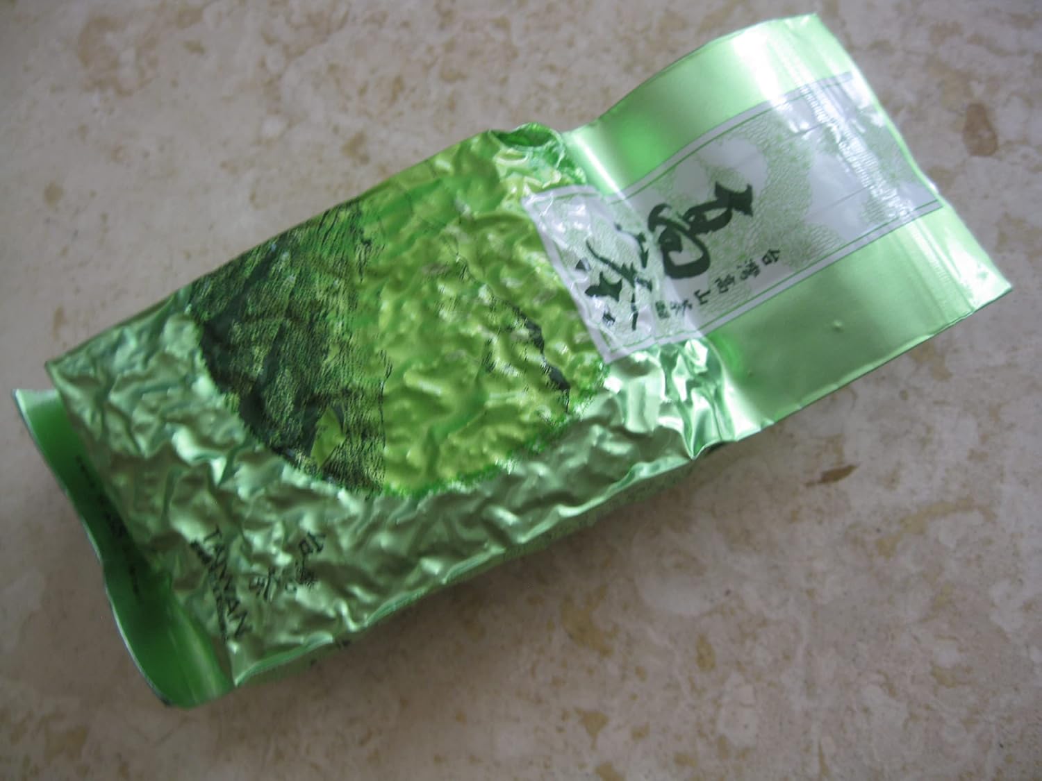 One bag vacuum sealed 4.0 Oz (120 g) Taiwan four Seasons Green Oolong Tea Tea - Taiwan High Mountain Grown Tea Premium Quality