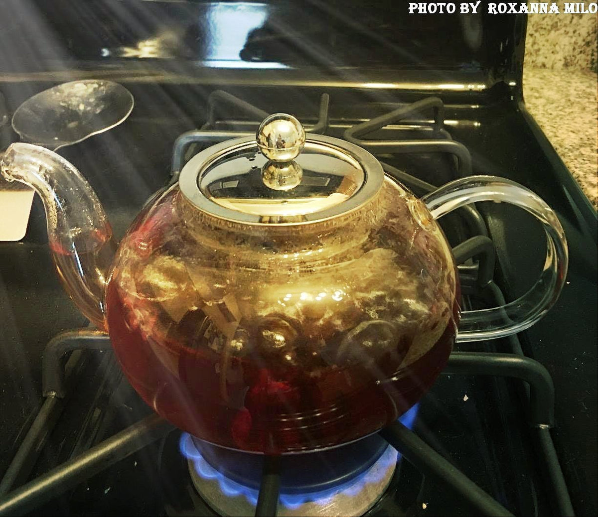 Hiware Glass Teapot with Stainless Steel Infuser & Lid, Borosilicate Glass Tea Pot Stovetop Safe, Blooming & Loose Leaf