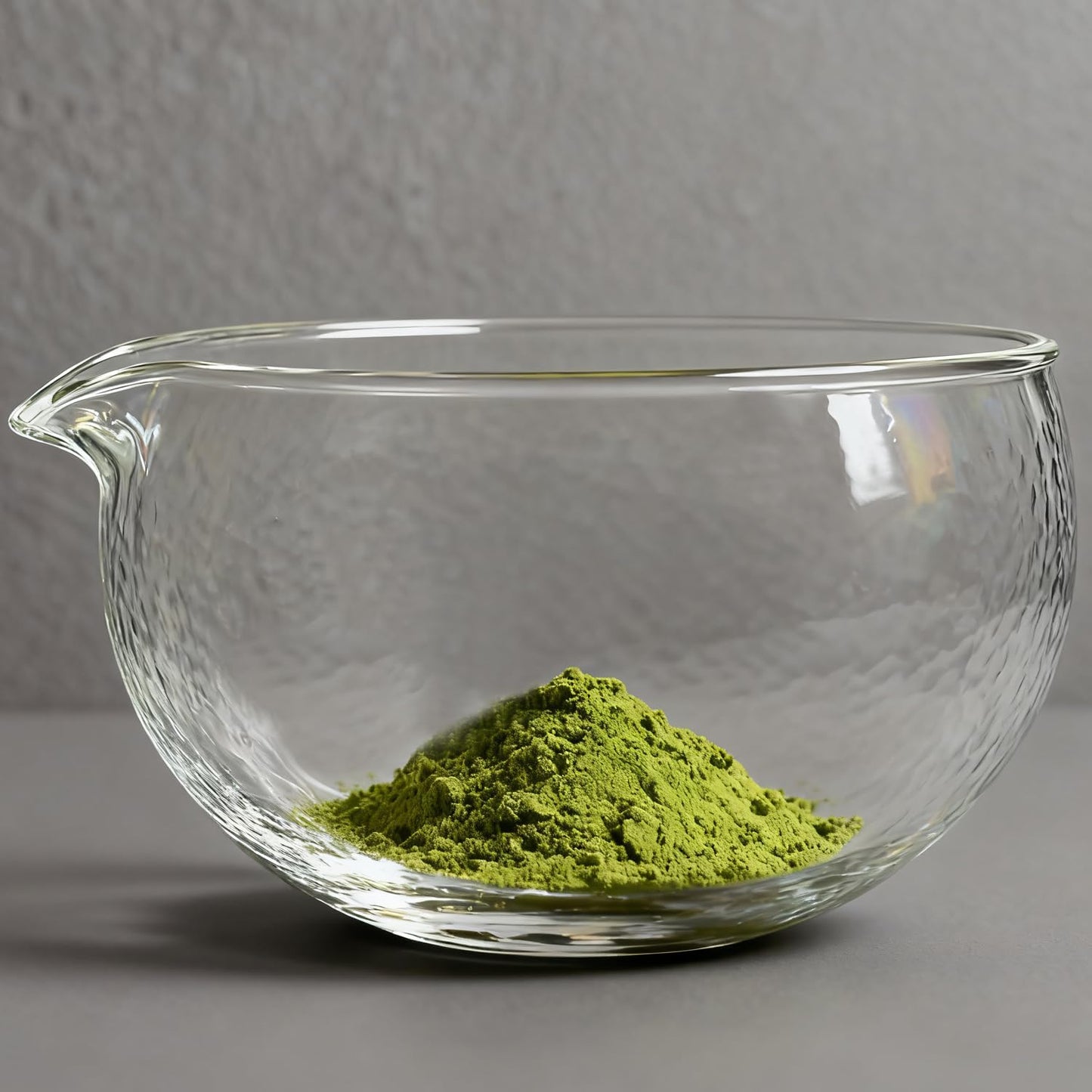 Textured Glass Matcha Bowl With Spout,1 Pack Handmade Clear Glass Chawan Matcha Green Tea Whisk Bowls,Japanese Style Cute Salad Mixing Bowl Cup 400ml 13.5 oz