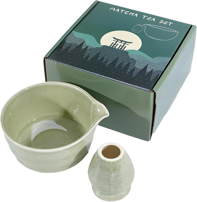 Matcha Bowl and Whisk Set with Holder, 450 ml Ceramic Chawan Matcha Bowl with Spout, Microwave and Dishwasher Safe, Green Glaze Matcha Bowl Set in Gift Box for Tea Lovers
