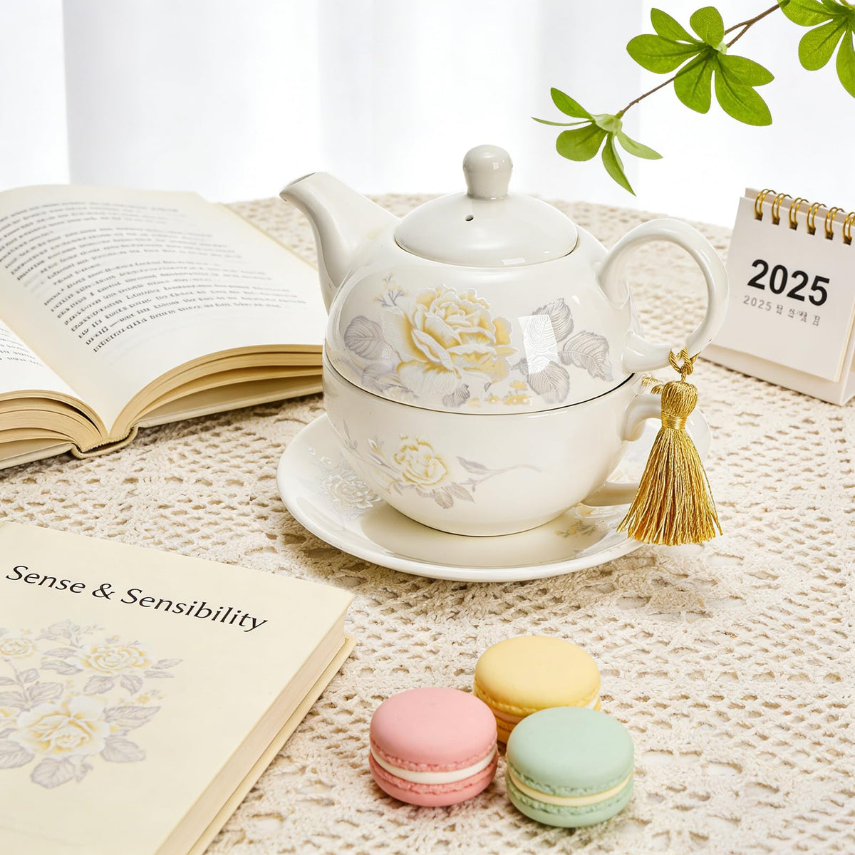 Nagpew Tea for One Set, Porcelain Floral Teapot Cup Saucer Set