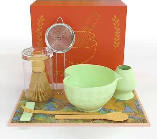 Matcha Whisk Set & Japanese Tea Set, 8PCS Ceramic Matcha Kit, Heart-shaped Matcha Bowl with Spout and Bamboo Whisk for Ceremony Matcha Lovers, Ideal Gift Christmas and Birthday (Matcha Green)