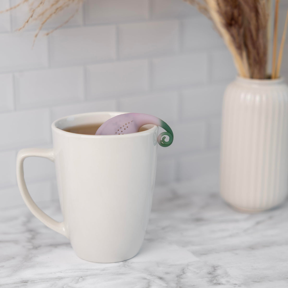 Pund'it Chamomileon Tea Infuser, Cute Color Changing Loose Leaf Tea Steeper