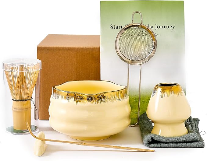 XiaoQuilismic-Matcha Whisk Set: Bamboo blender, matcha bowl, cute stand, ritual tool, Sieve - Family travel with golden texture details, 7-piece set