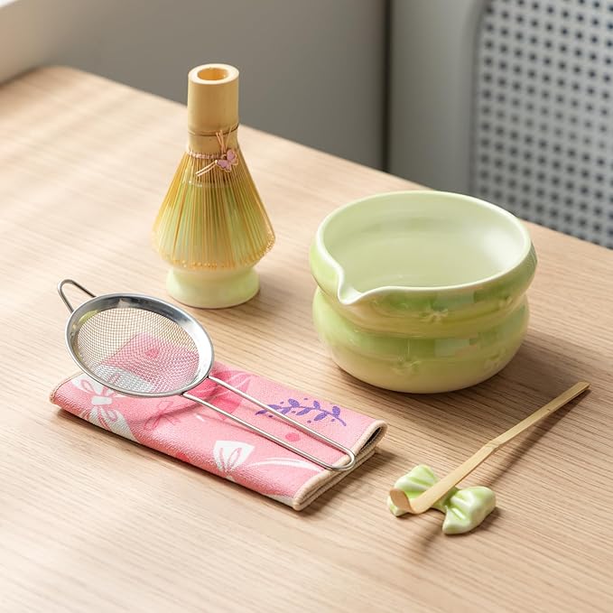 Matcha Kit 7-Pcs matcha whisk set, Measuring Spoon, Japanese Tea Making Tools,Cha, tea bowl, pink matcha set (light green)