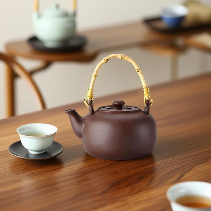 Japanese Tea Pot 800ml/28oz Purple Sands Clay Teapot with Wood Handle Kungfu Teapot for Stovetop, Chinese Tea Pot