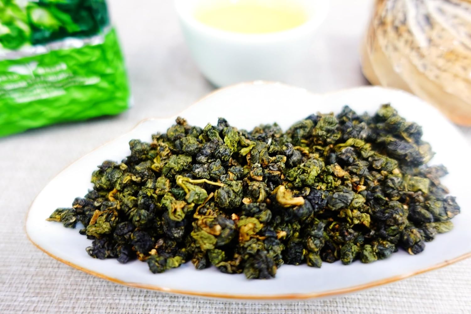 Xin Qing Dayuling Oolong Tea Dayuling Tea Taiwan Mountain Oolong Te Taiwan Gaoshan Ulong Tea Fruity Aroma Dayuling Taiwanese Oolong Tea 200g/7.05oz