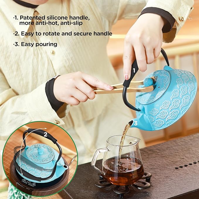 Cast Iron Teapot, Japanese Tea Pot with Infuser for Loose Leaf, Tea Kettle Stovetop Safe Coated with Enameled Interior, Clouds Pattern 27oz