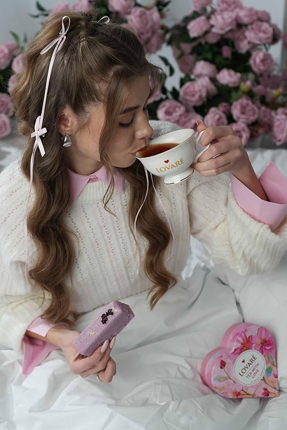 Tea Set By Lovare Made in Ukraine - Black and Green, Fruit, Peach Assorted Samplers - Fancy Variety of Packets - Gift Box For Flavored Tea Lovers Men & Women (Heart (34 Pyramids))