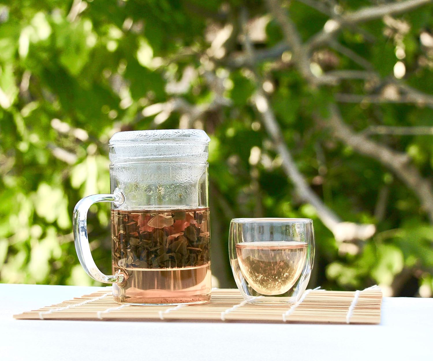 Tea & Trumpets, Organic Loose Tea Sampler Gift Set with Infuser (8 Teas, 30+ Cups) - Green Tea, Black Tea, Herbal Tea, and infuser | Gifts for women, Men and Adults | Tea Gift Sets