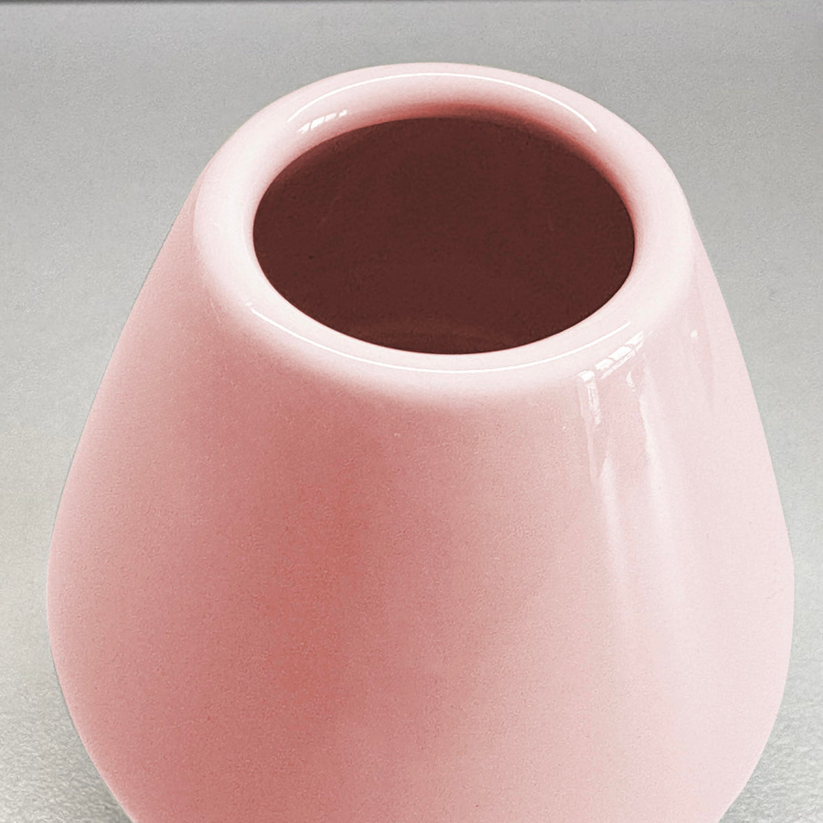 AIYICIII Matcha Whisk Holder – Ceramic Chasen Stand for Bamboo Matcha Whisk, Japanese Tea Set Accessory (Pink)