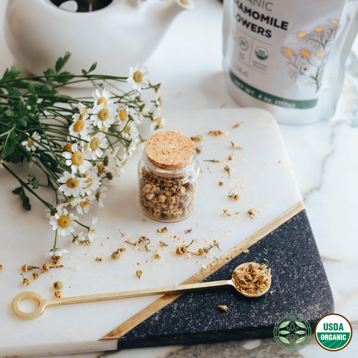 Elanen Naturals Organic Chamomile Flowers 4 oz. (113g), USDA Certified Organic Camomile Manzanilla Tea Loose Leaf, German