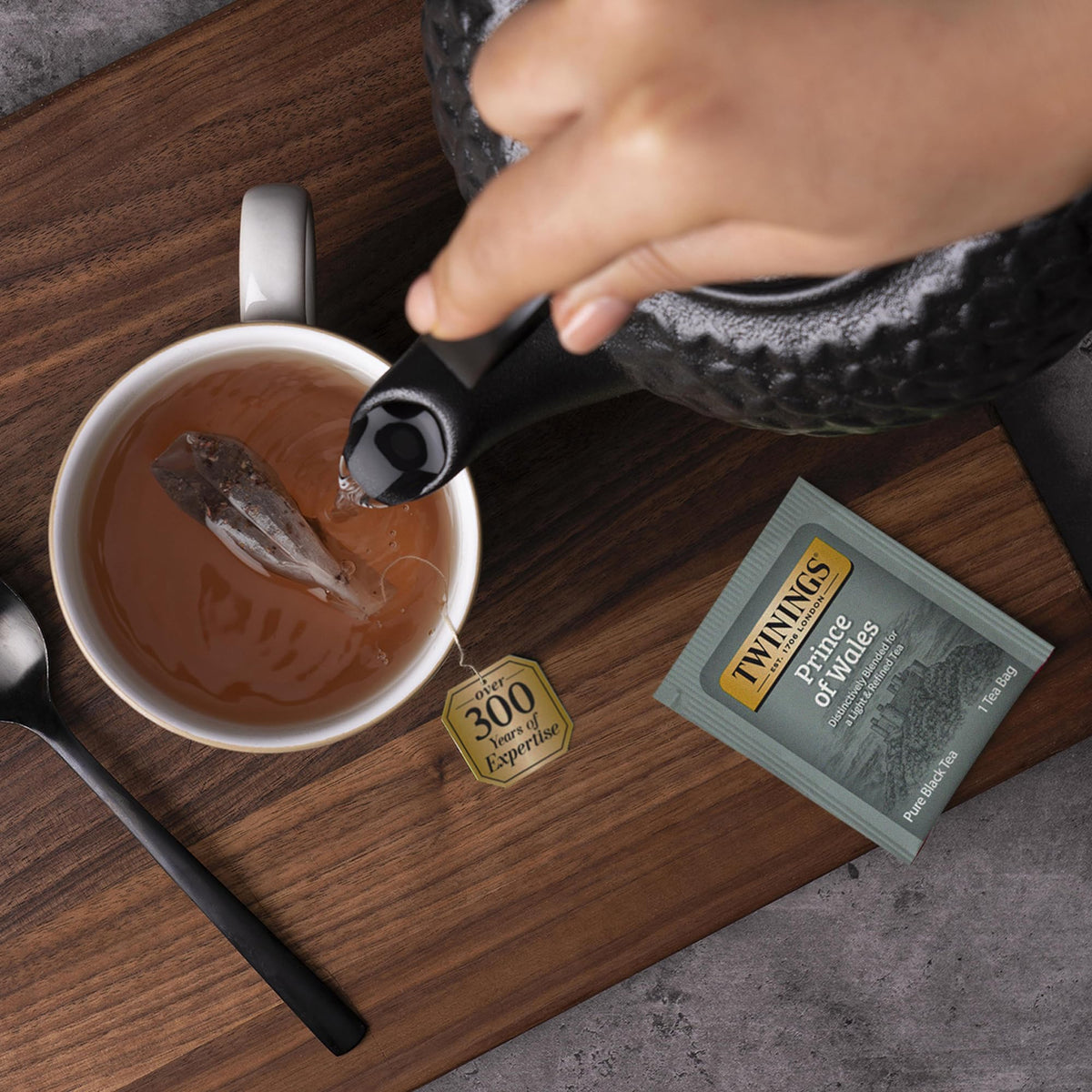 Twinings Prince of Wales Tea – A Light & Velvety Smooth Caffeinated Black Tea, Individually Wrapped Tea Bags, 20 Count (Pack