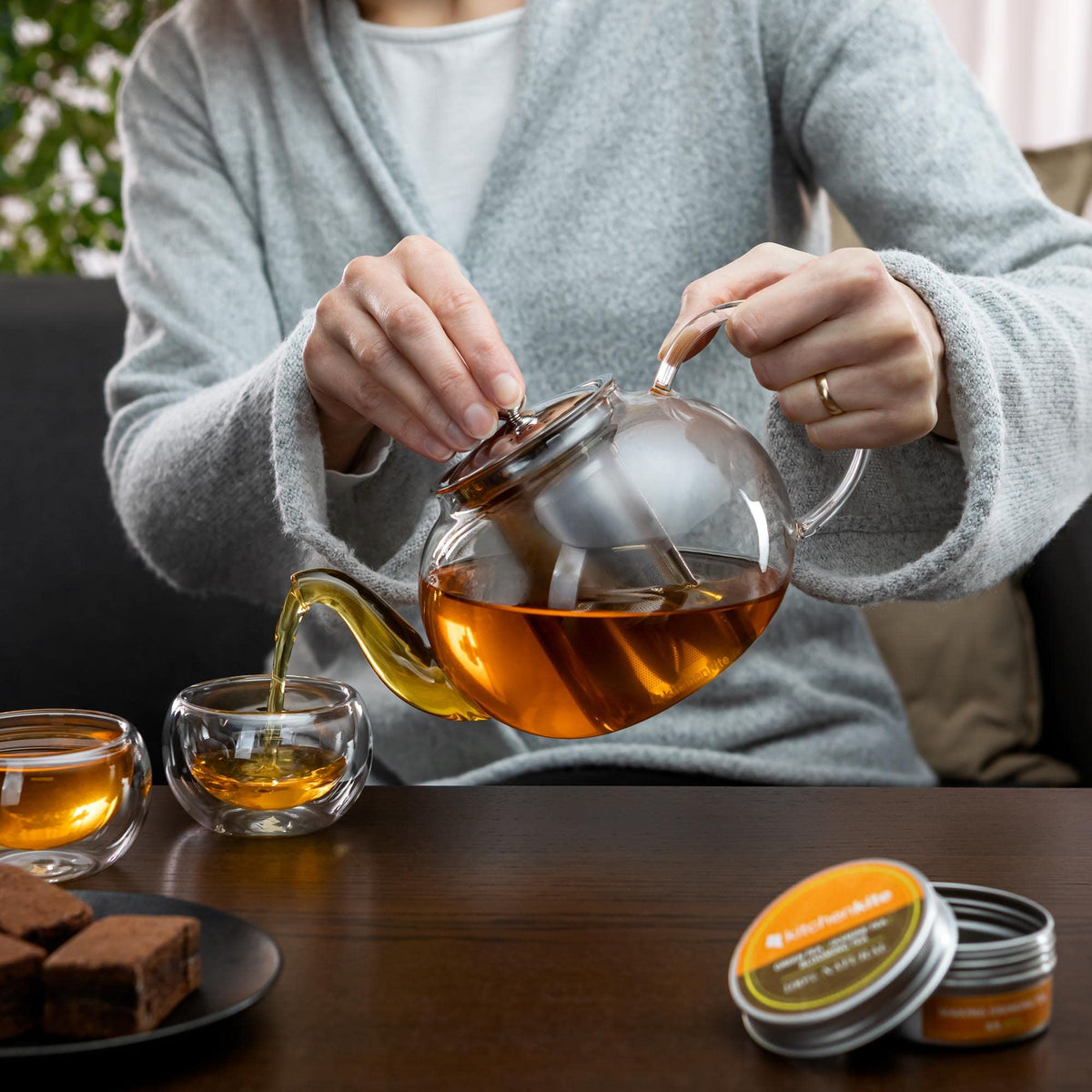 Kitchen Kite Glass Teapot Set with 4 Double Wall Tea Cups & Removable Stainless Steel Infuser, 35oz/1000ml Borosilicate Tea