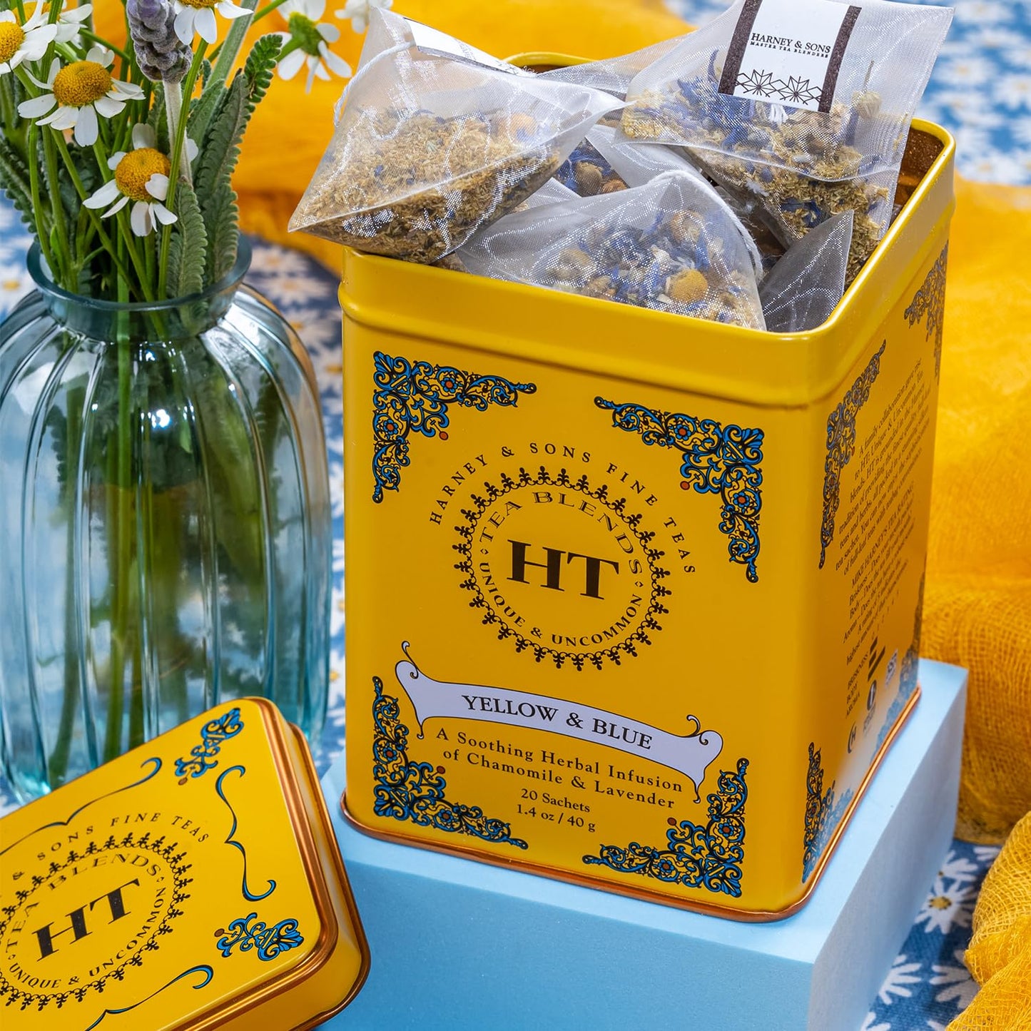 Harney &amp; Sons Master Yellow &amp; Blue Tea Tin - Herbal Blend of Chamomile, Lavender, and Cornflowers - 0.9 Ounces, 20 Sachets 1 Pack | Herbal tea with chamomile, lavender and cornflowers. Naturally caffeine free.
