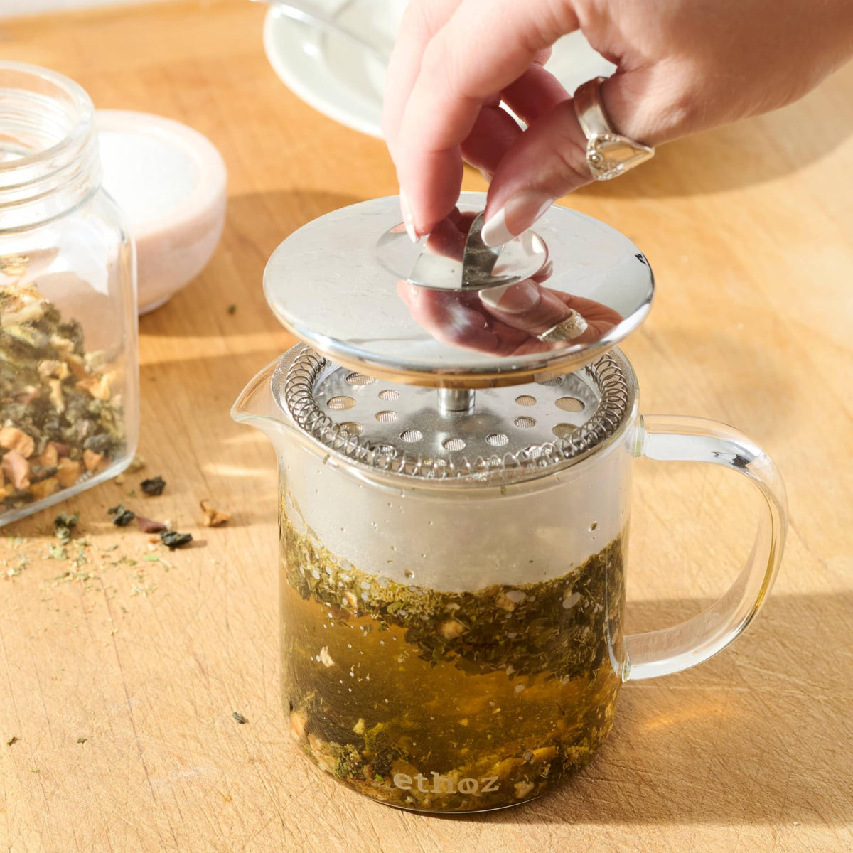 Ethoz by Planetary Design Borosilicate Glass Tea Brewer, Loose-Leaf Infuser