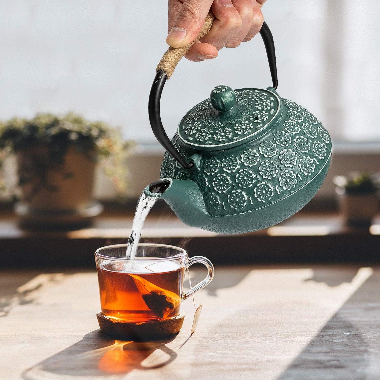 Sotya Cast Iron Tea Pot with Infusers for Loose Tea, 30oz Japanese Tetsubin