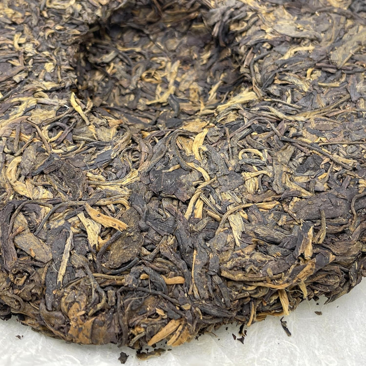 Rui Rong Hao 2006 Century Ancient-Tree Raw Pu-erh Tea Cake, 357g