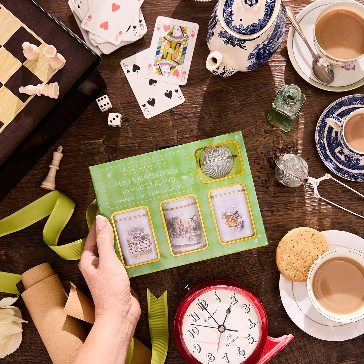 New English Teas Alice in Wonderland Tea Infuser Set 2.5 oz Loose Leaf Tea | Black Tea, English Breakfast, Earl Grey + Infuser Included, Gifts for Tea Lovers