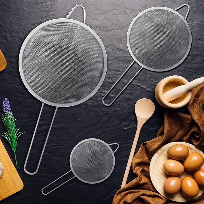 NUOMI Set of 3 Fine Mesh Strainer Spoon Stainless Steel Sieve Colander Sets Multifunctional Food Strainer with Long Handle for Sifting Flour, Tea, Frying Oil, Coffee Powder, Juice, Dia. 8/14/20 CM