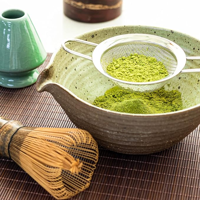 Elitea Matcha Green Tea Bowl Chawan with Spout Pottery Clay Large